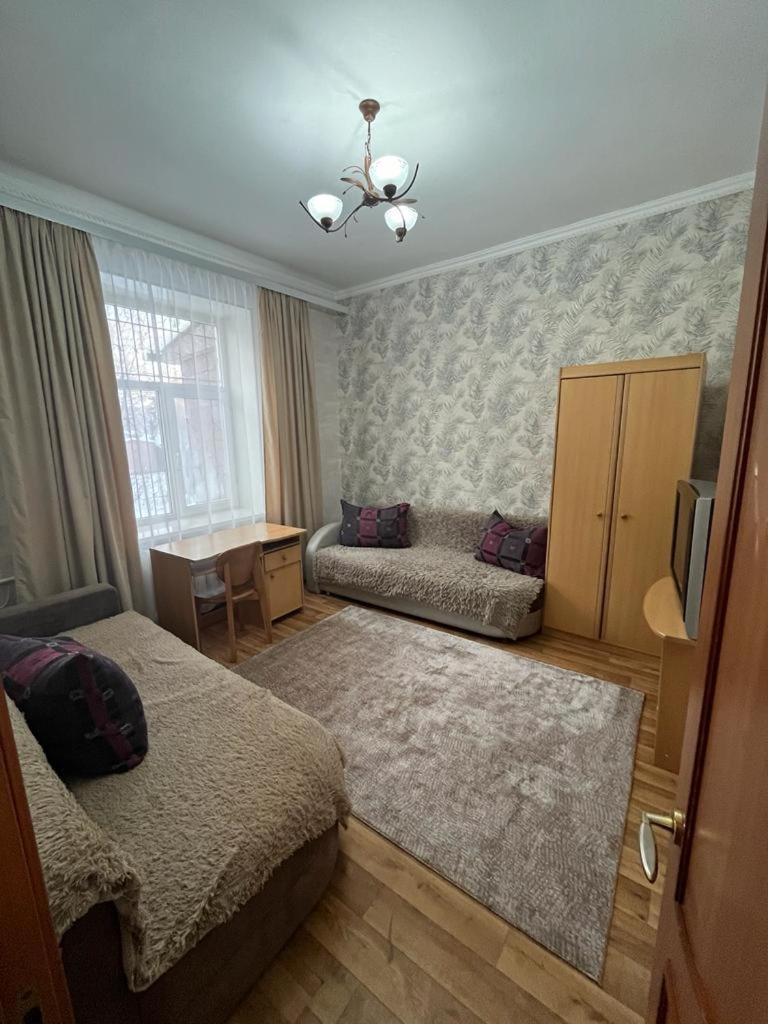 Apartments On Mustafa Ozturk Almati Kültér fotó