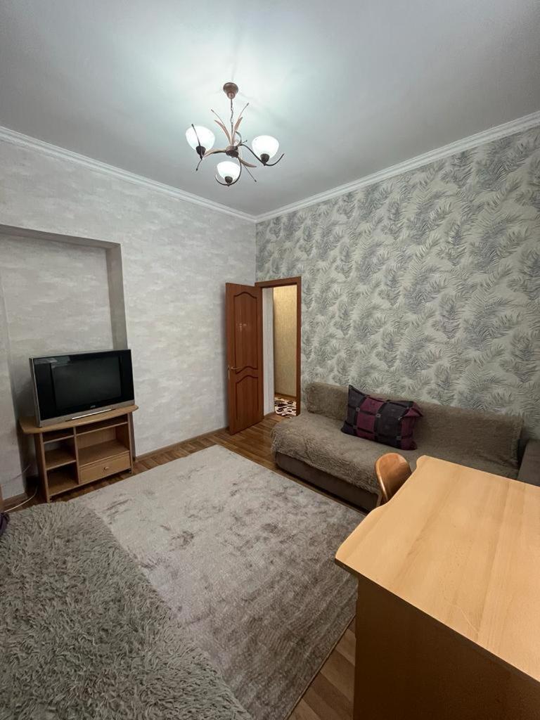 Apartments On Mustafa Ozturk Almati Kültér fotó
