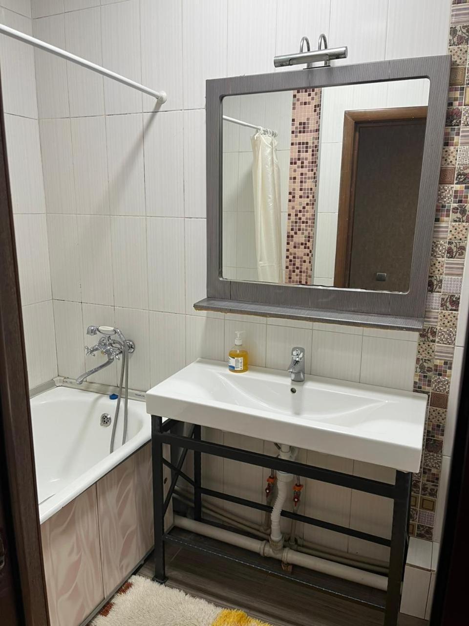 Apartments On Mustafa Ozturk Almati Szoba fotó